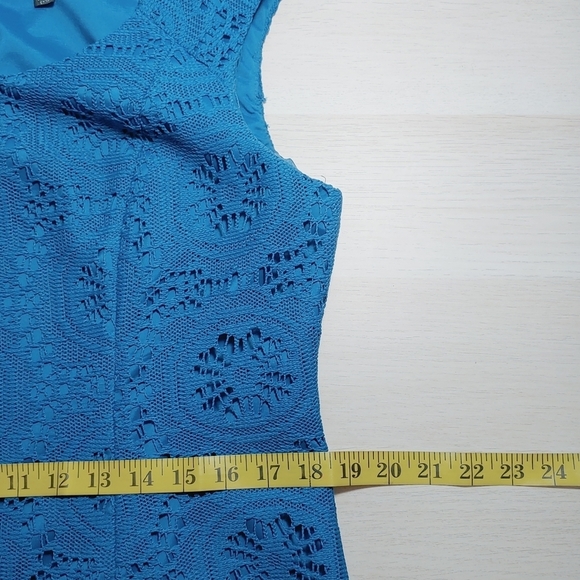 Adrianna PAPELL Teal crochet sleeveless business casual fitted summer dress - Picture 8 of 13